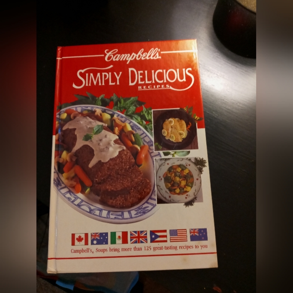 Vintage Campbells 1992 simply delicious cookbook